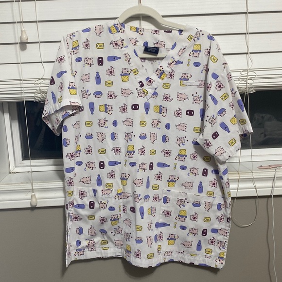 scrub top - Picture 1 of 1